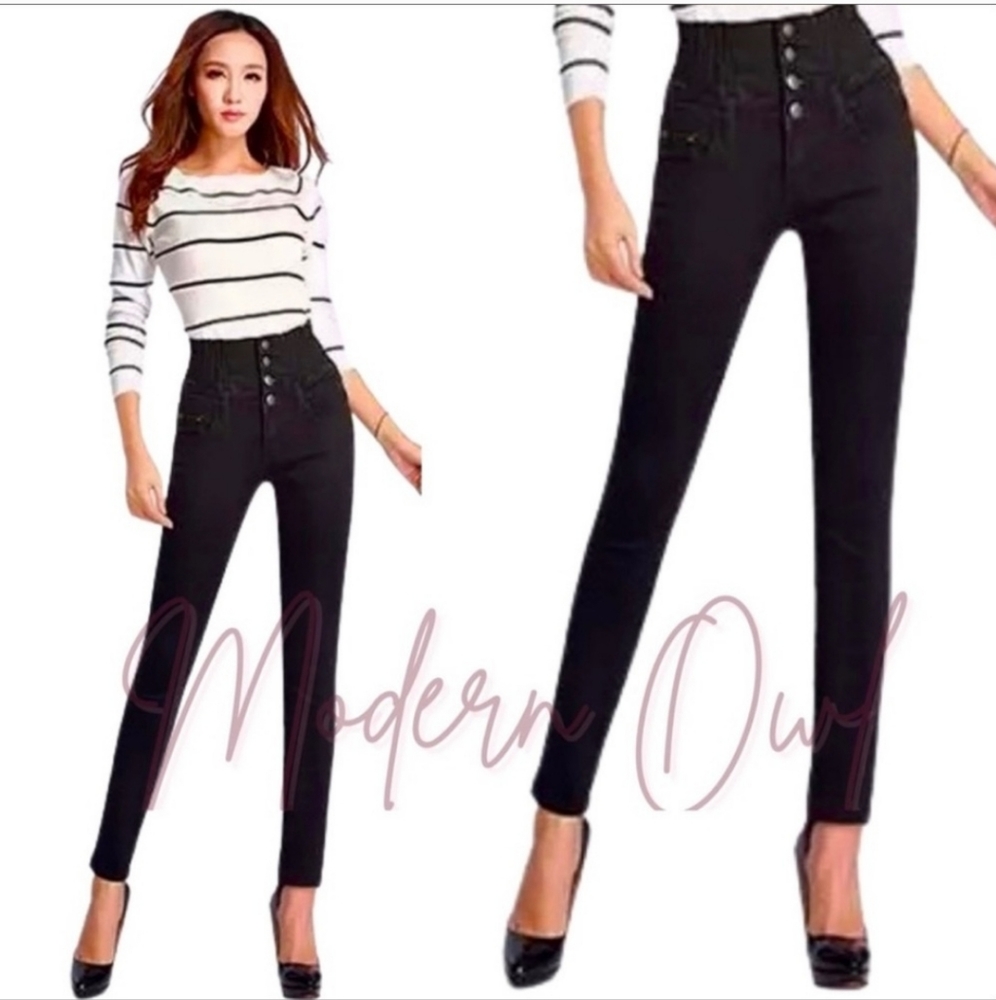 NWT Black Denim Super High Waisted Button Up Skinny Jeans, Size 30